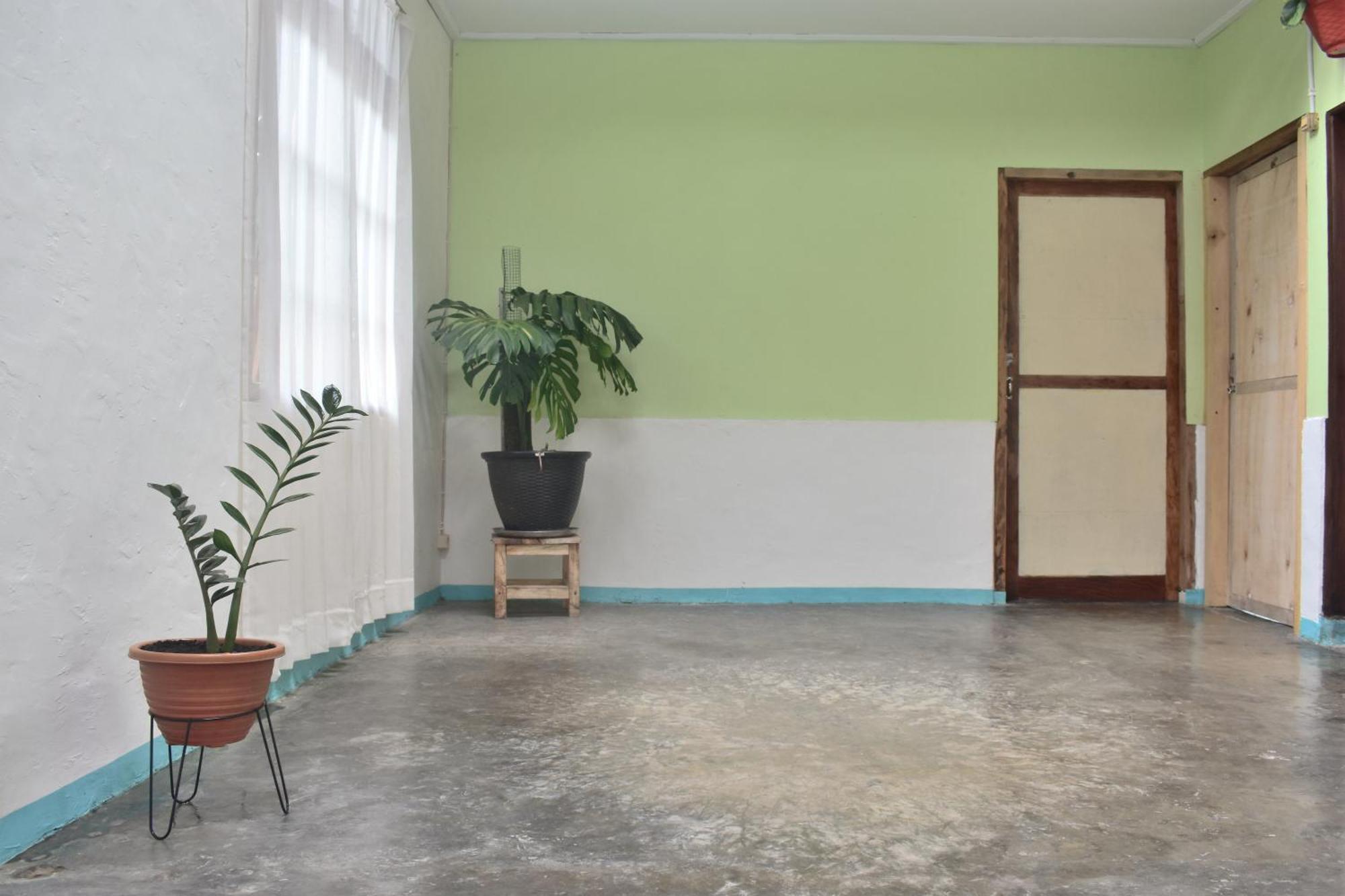 Mama'S Homestay Рутенг Екстер'єр фото