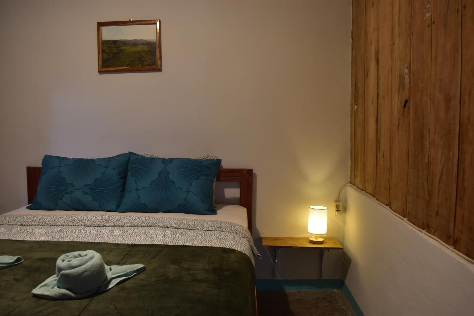 Mama'S Homestay Рутенг Номер фото